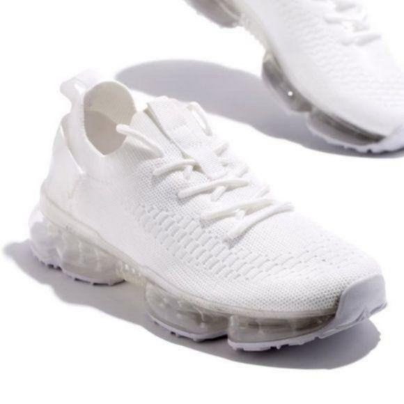 !! RESTOCKED !! Slip On Flyknit Sneakers in White - Picture 2 of 8